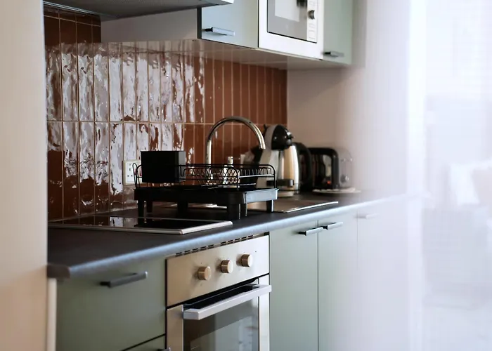 Grand Terrace 4 By Vallettastay